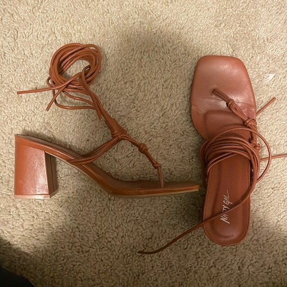 Nasty gal brown wrap heels - Picture 1 of 3